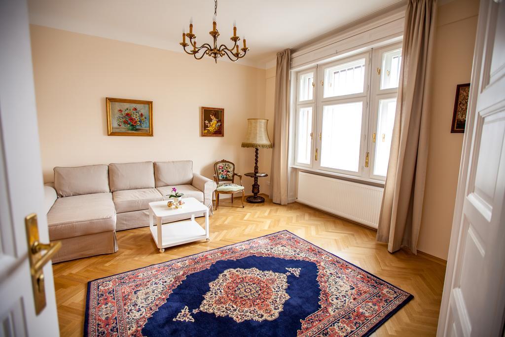 Schieszl Apartments 2 بودابست المظهر الخارجي الصورة