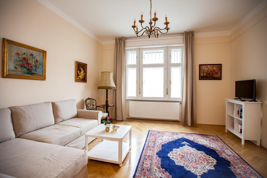 Schieszl Apartments 2 بودابست المظهر الخارجي الصورة