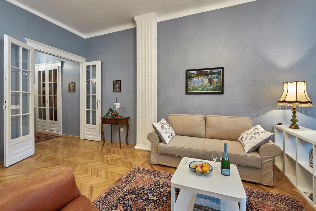 Schieszl Apartments 2 بودابست المظهر الخارجي الصورة